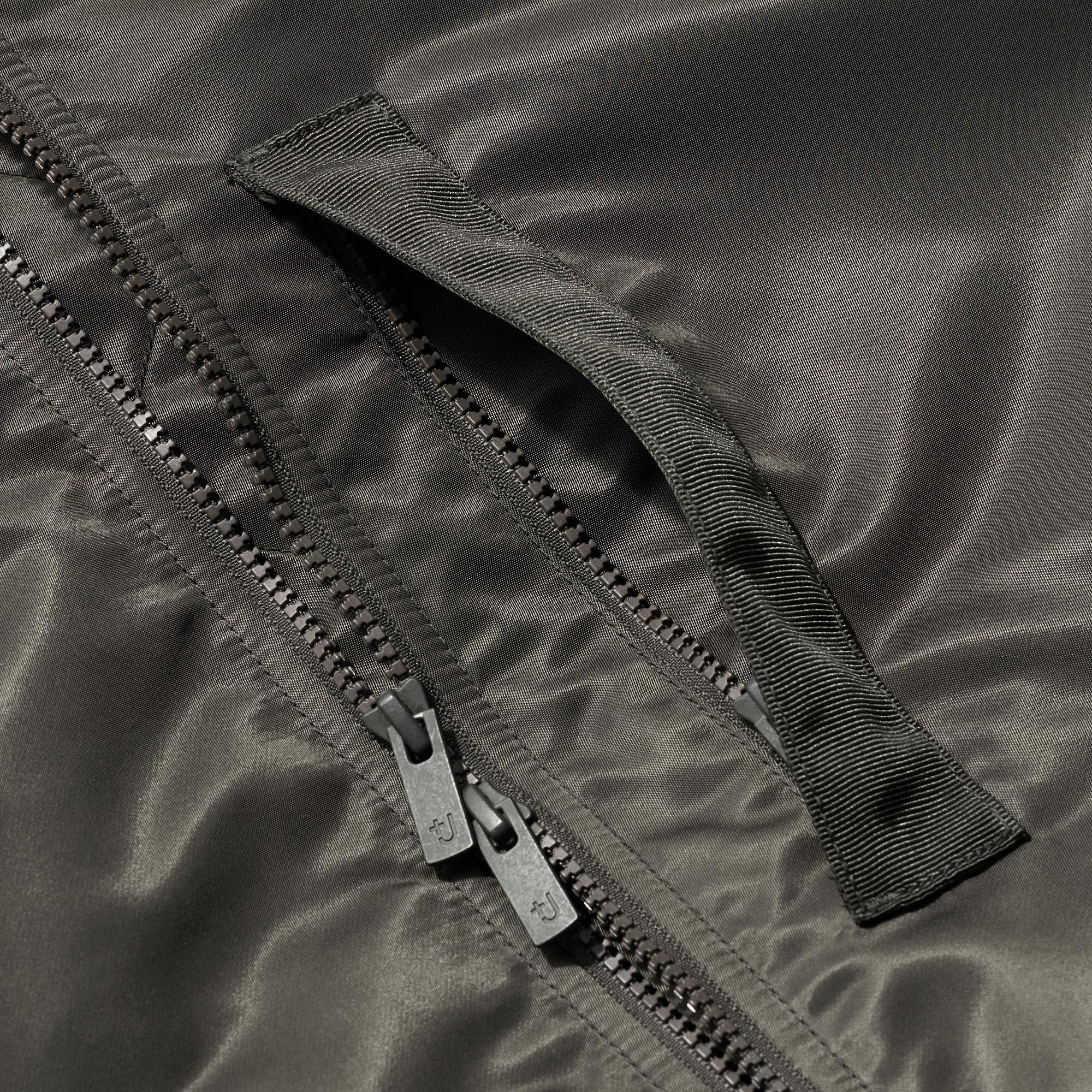 ユニクロ公式 | ハイブリッドダウンオーバーサイズMA－1