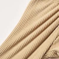 https://image.uniqlo.com/UQ/ST3/jp/imagesgoods/486438/feature/jpgoods_486438_feature2.jpg