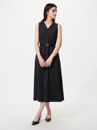 ウルトラストレッチVネックワンピースノースリーブ/丈長め