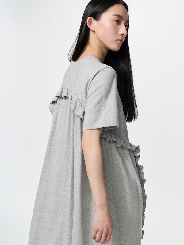 フリルTワンピース