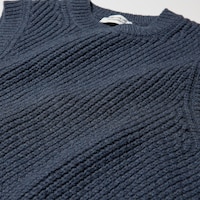 https://image.uniqlo.com/UQ/ST3/jp/imagesgoods/488541/feature/jpgoods_488541_feature1.jpg