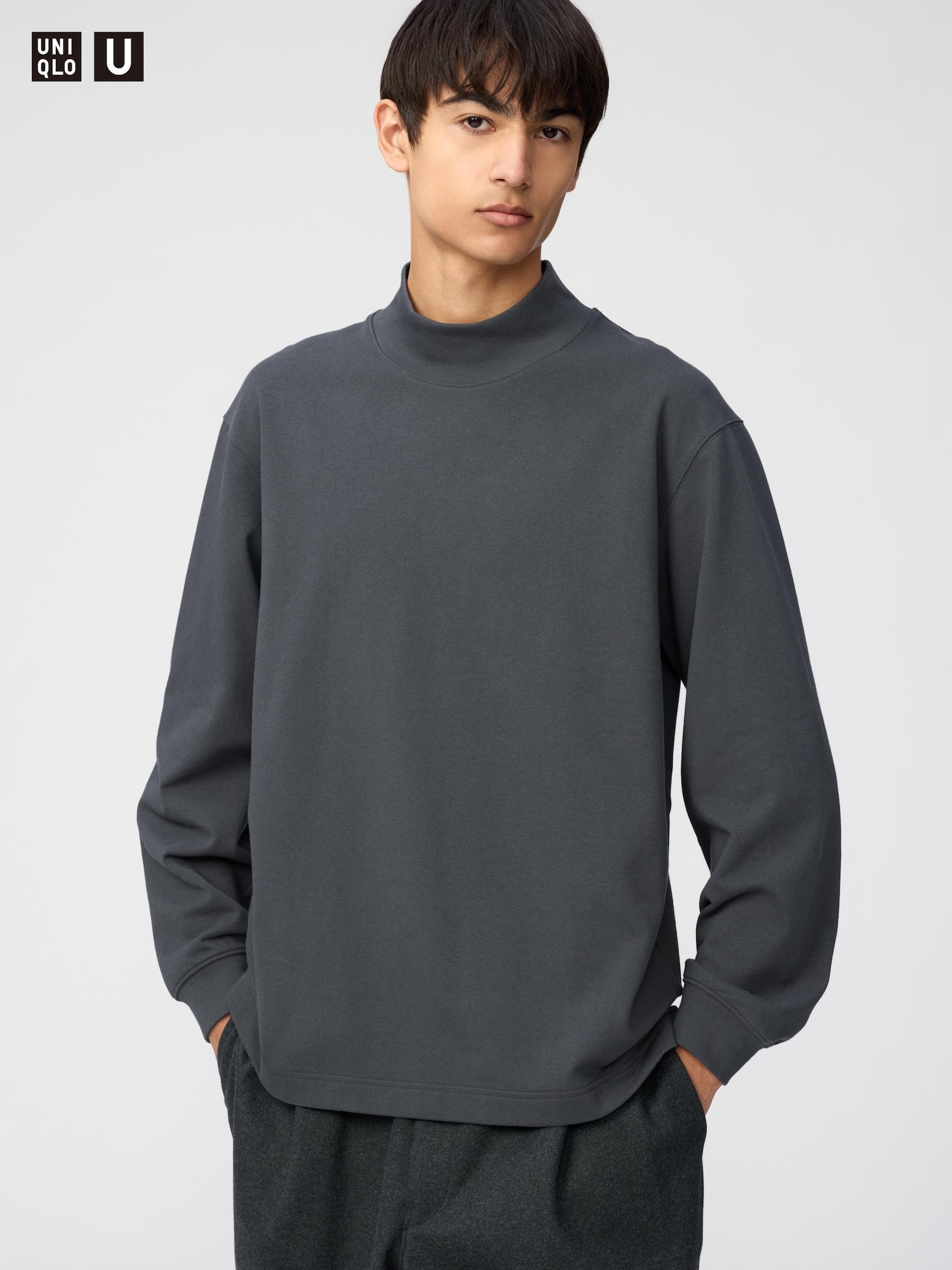 Uniqlo U モックネックTシャツ