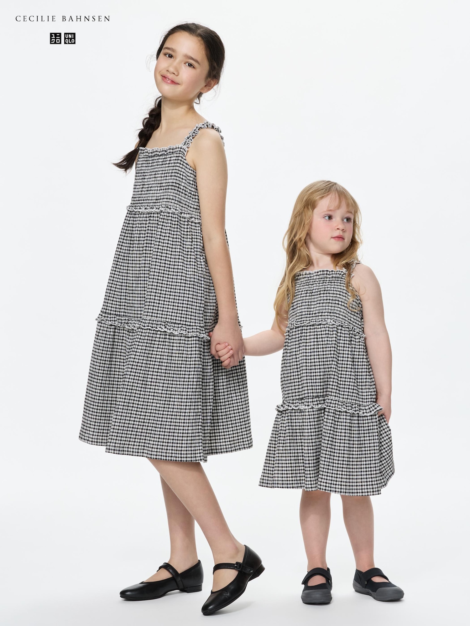 GIRLS シャーリングワンピースノースリーブ