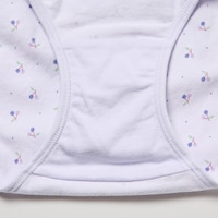 https://image.uniqlo.com/UQ/ST3/jp/imagesgoods/489556/feature/jpgoods_489556_feature3.jpg