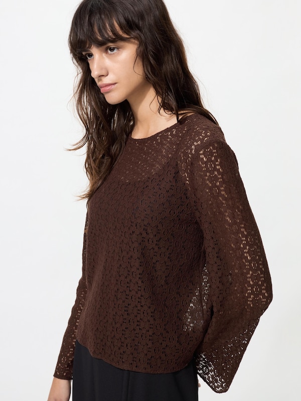 レースブラウス