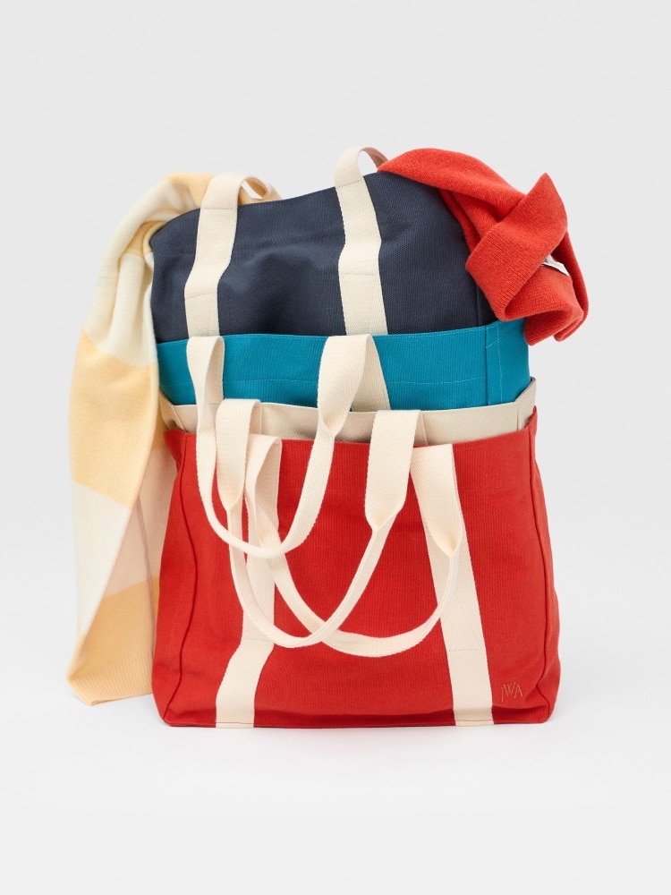 UNIQLO and JW ANDERSON 2025年 秋冬コレクション(メンズ) UNIQLO and JW ANDERSON 2025年 秋冬コレクション(メンズ)