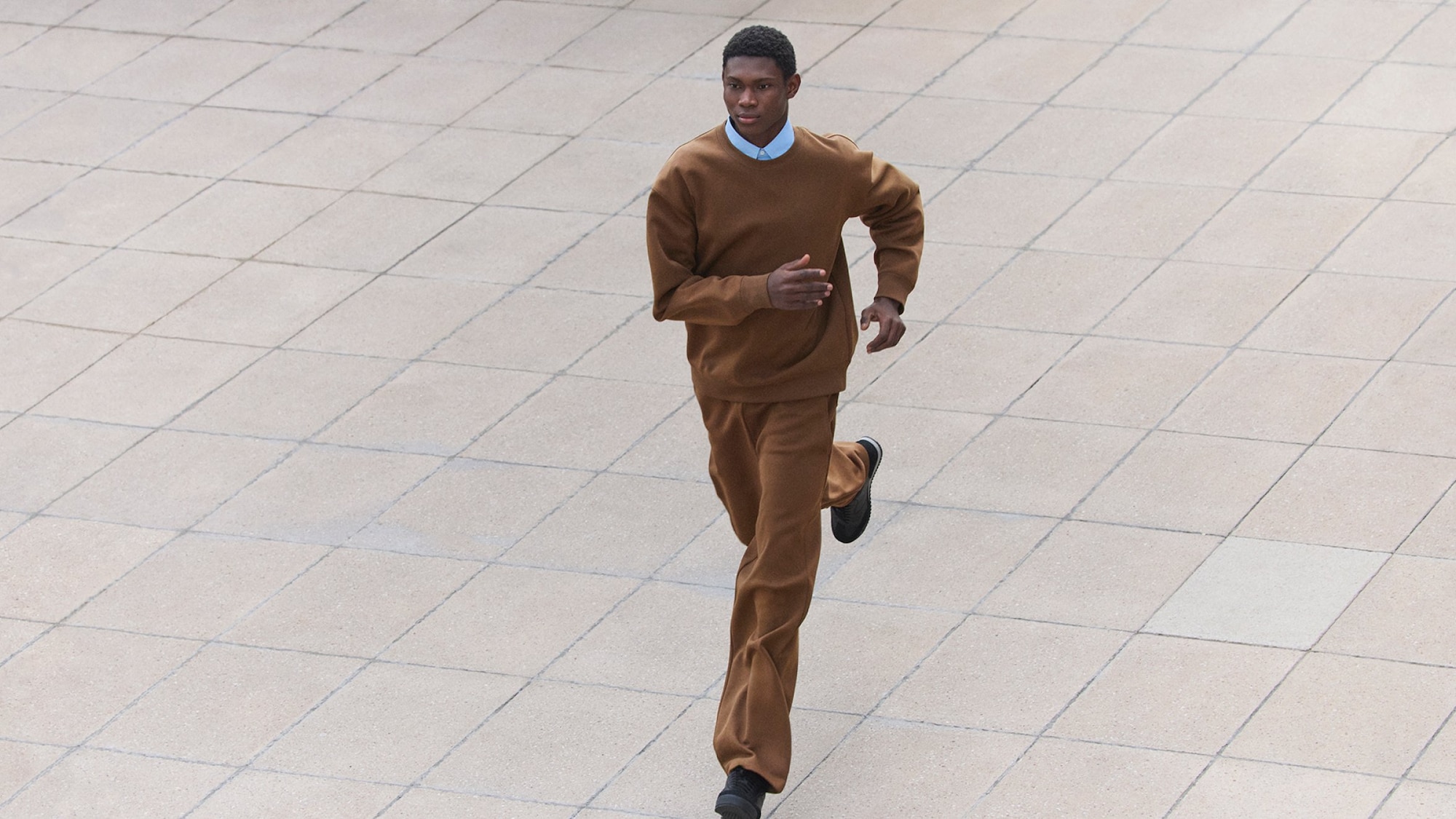 Sweat-02 image