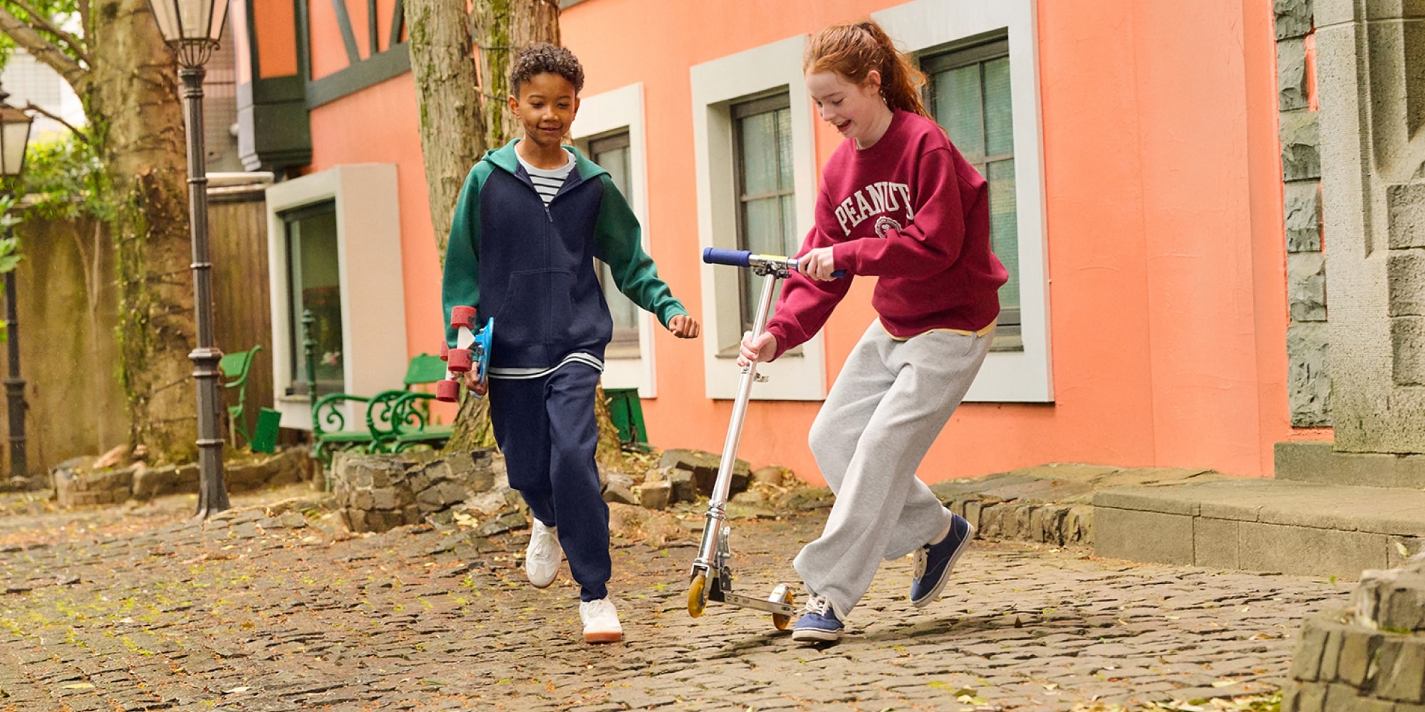 Áo Nỉ & Áo Hoodie Easy to move in and comfortable to wear.