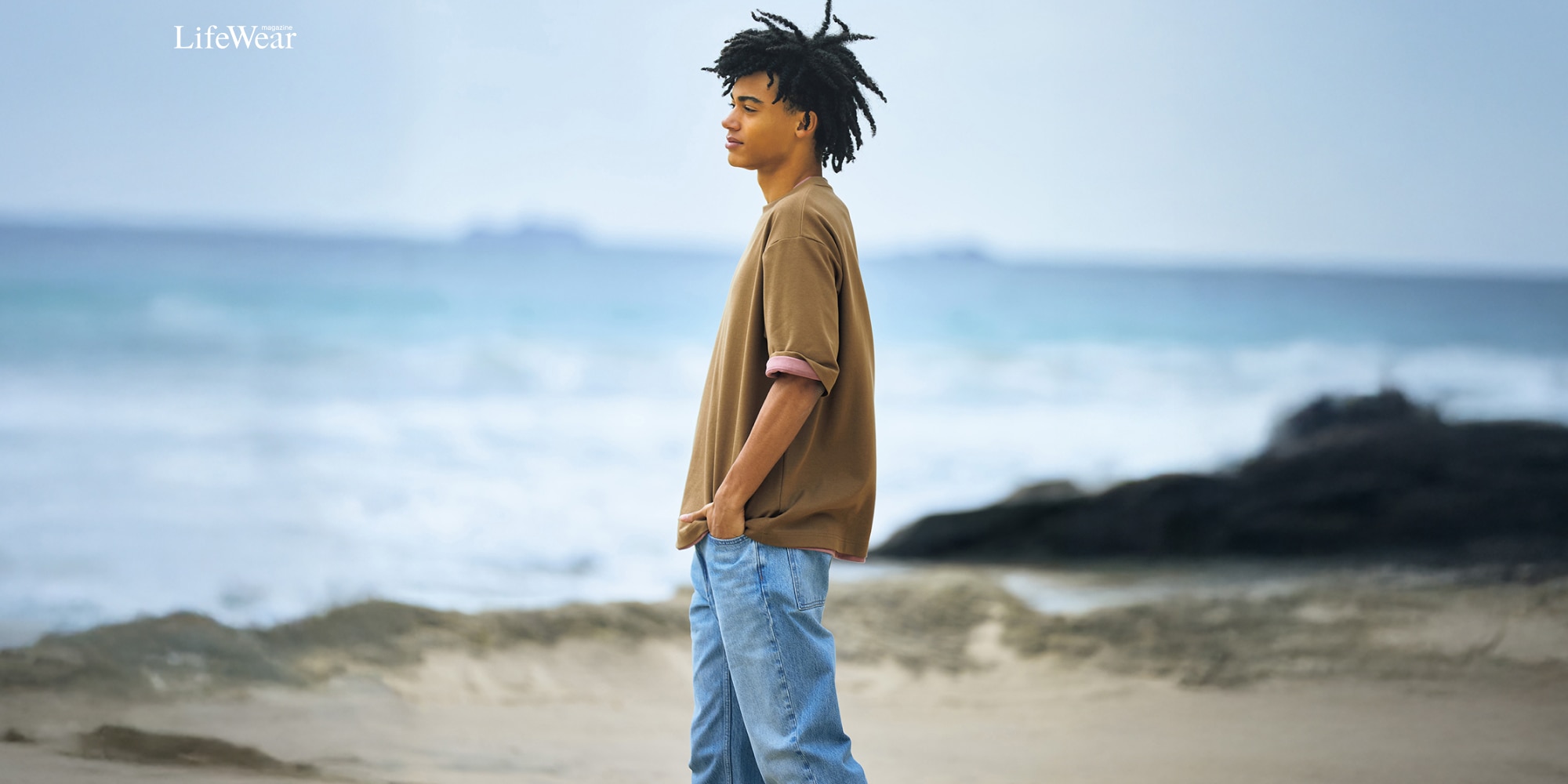 Rạng rỡ mỗi ngày với dòng sản phẩm áo thun UNIQLO.