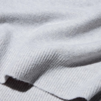Features of Fluffy Yarn2Soft, warm yarn that feels light as air.