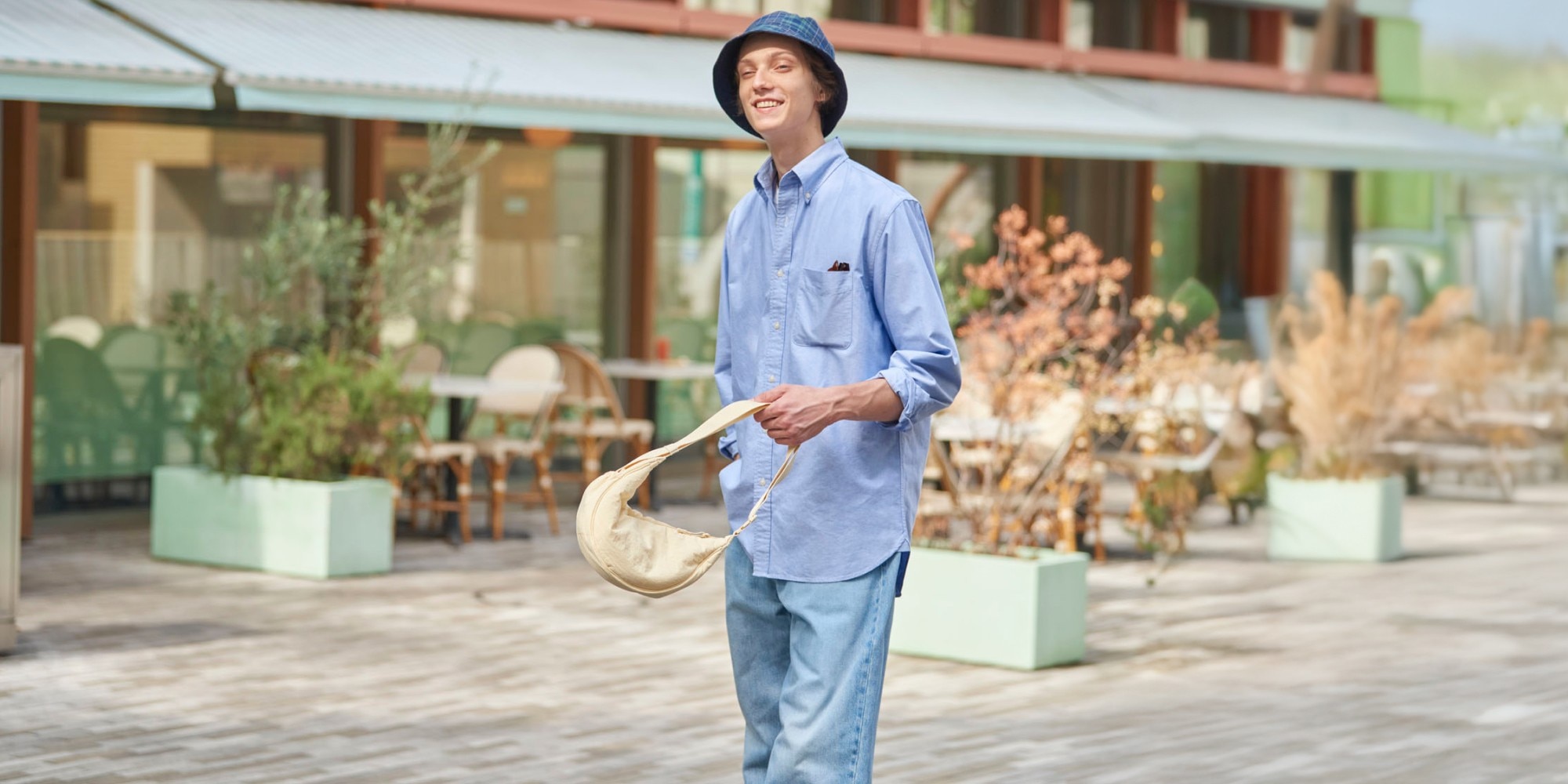 グッズ スタイリングのアクセントにデザインと便利な機能。