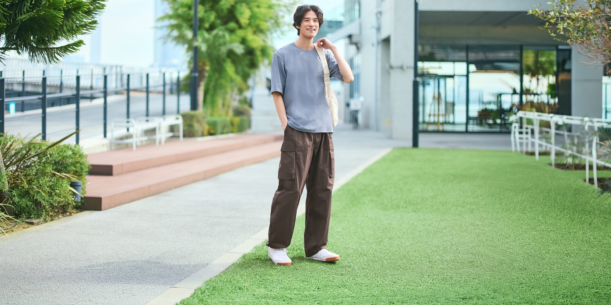 ワイドパンツ はくだけで、いつものコーディネートがもっと素敵になる。