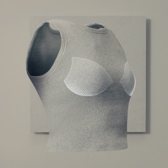 Molded cups contour your natural shape.