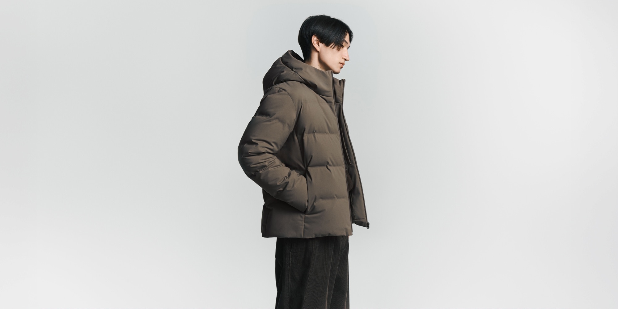 暖かさとスタイルを両立する、ダウンコレクション