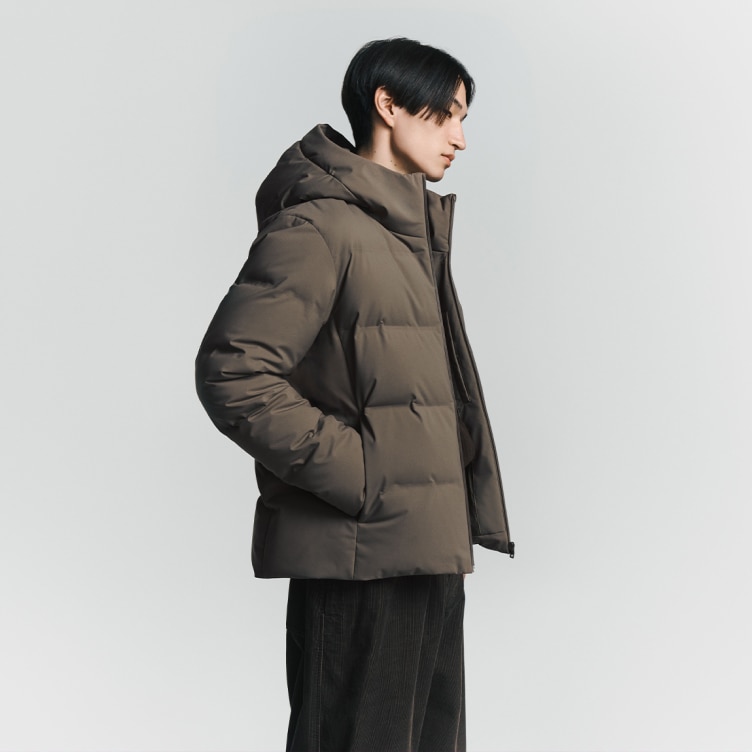 暖かさとスタイルを両立する、ダウンコレクション