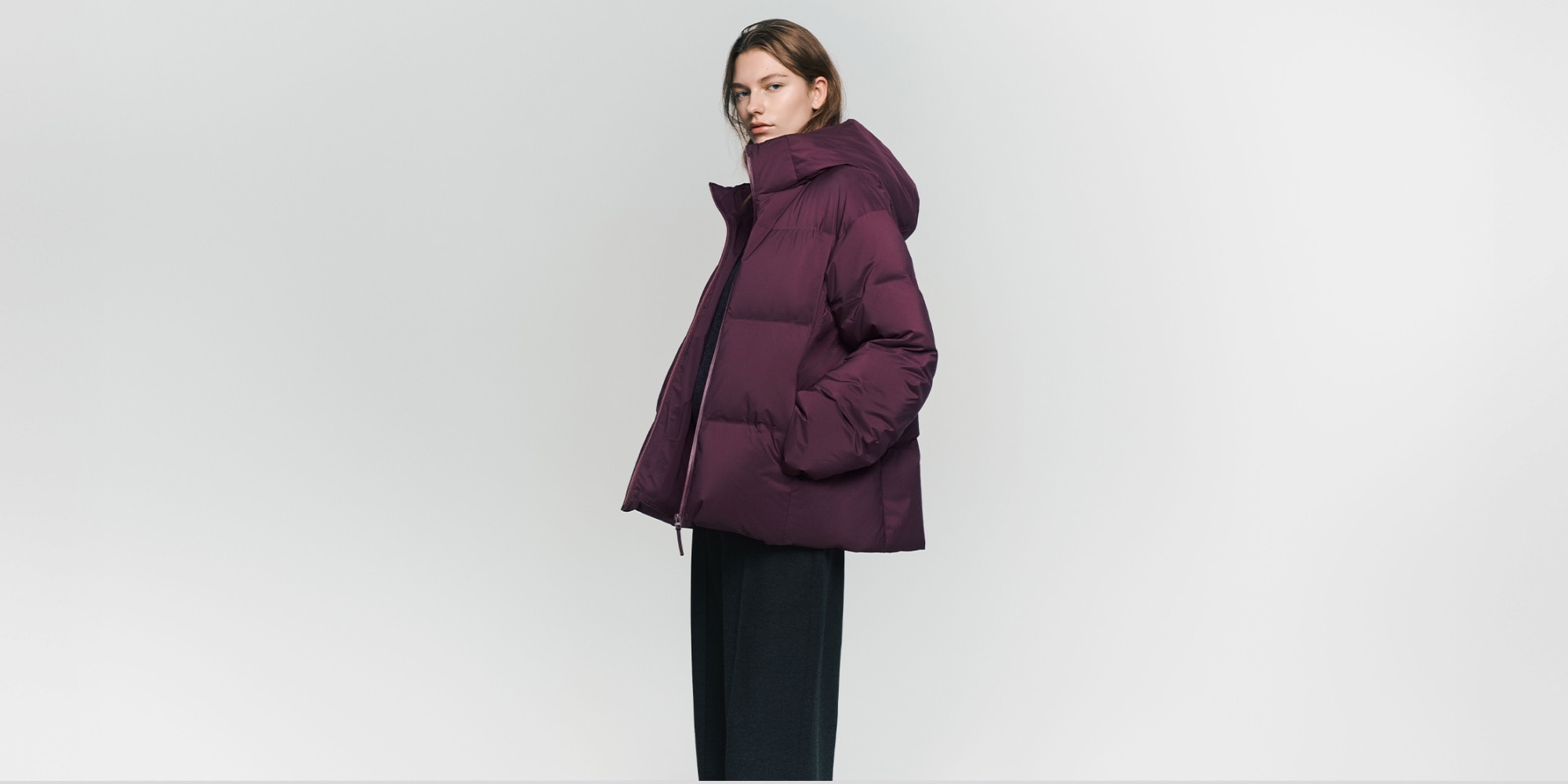 暖かさとスタイルを両立する、ダウンコレクション