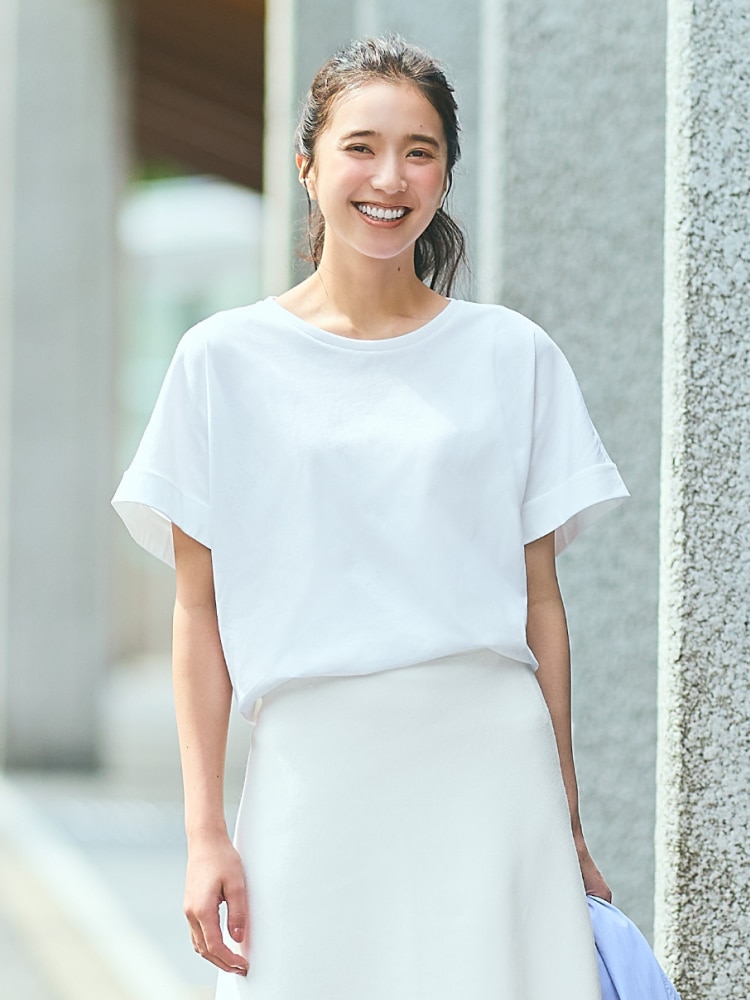 RADIATE カットソー　半袖　黒　　＆UNIQLO シームレスショーツ　3色 UNIQLO（ユニクロ）の「WOMEN ウルトラシームレスショーツ