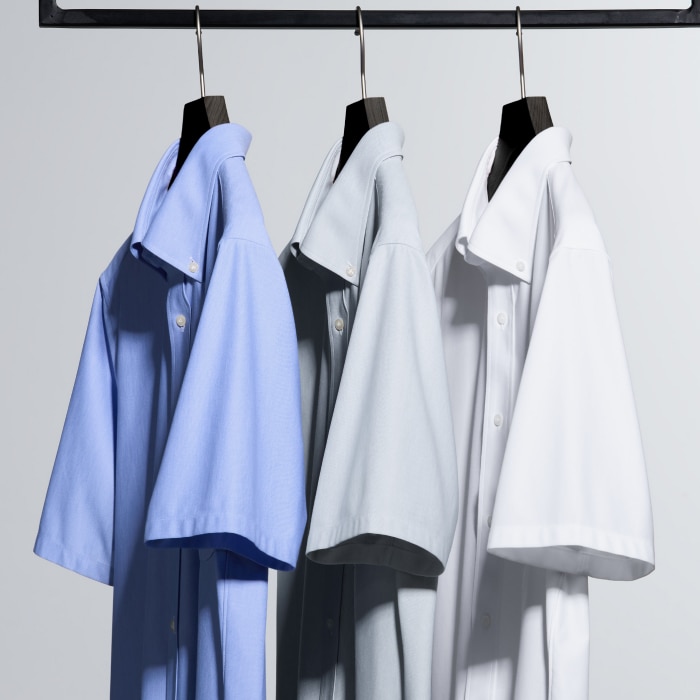 ドライノンアイロンジャージー。着心地の柔らかなジャージー素材。ドライ機能がありサラリと爽やかな肌ざわり。ストレッチ糸を使用しているので動きやすく快適。