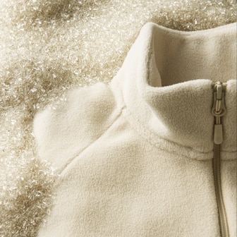 UNIQLO's fleece fabric is made from 100% recycled polyester yarn.