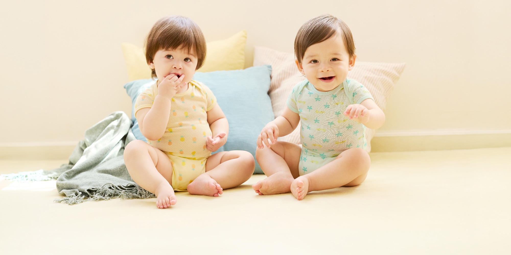 新生児服・乳児服（0歳〜2歳） 繊細で敏感な赤ちゃんの着心地を考えた、素材とデザイン。