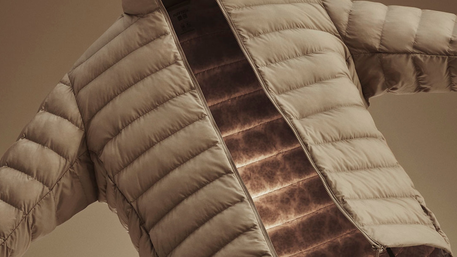 A down alternative for keeping warm. - PUFFTECH Jacket