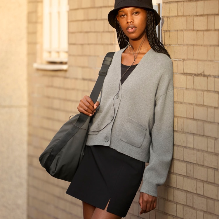 Sweaters & Cardigans