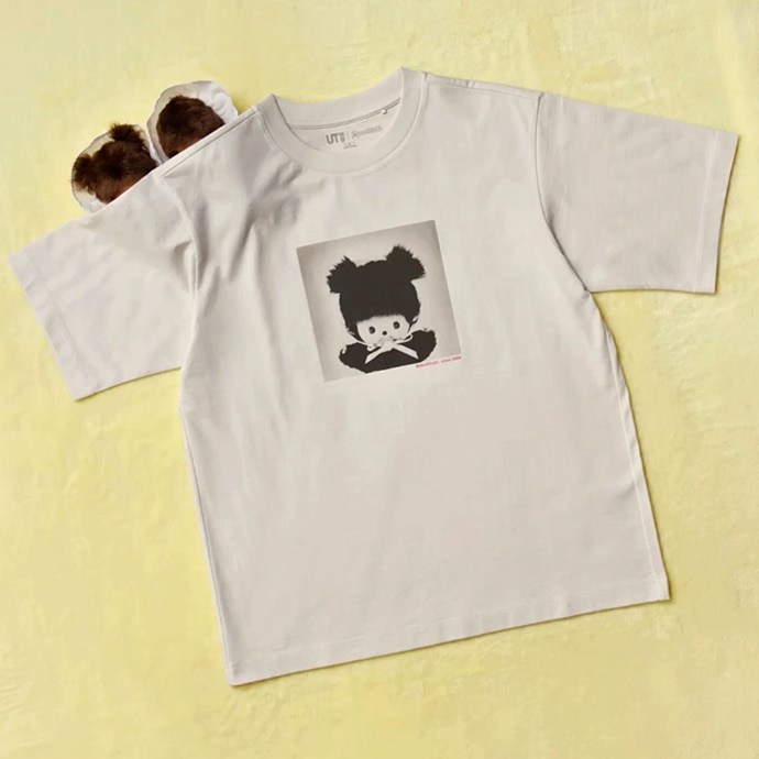 フォトTシャツでモノトーンに着こなしができる1枚です。人気のベビチッチの写真を使用した可愛いTシャツです。 FRONT