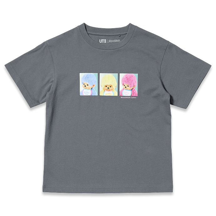 昨今人気を集めるモンチッチカラーズを胸元に並べた1枚。カラフルな配色がボディカラーのブラックに映えるデザインです。 BACK