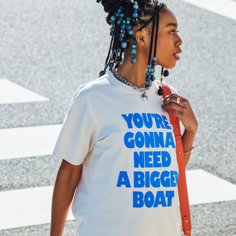 UT Graphic Tees Home Page | UNIQLO US