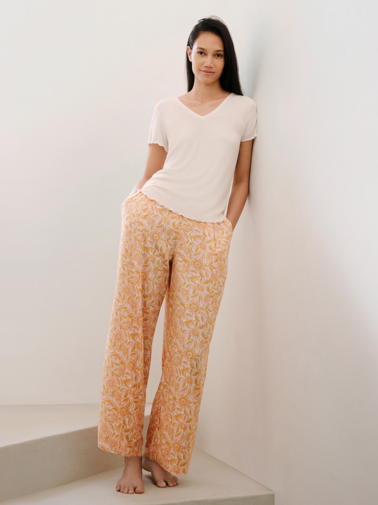 UNIQLO and PRINCESSE tam・tam 2024 Spring/Summer Collection