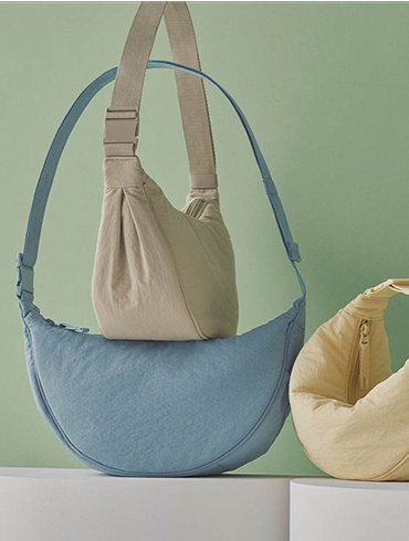Masterpiece: Round Mini Shoulder Bag
