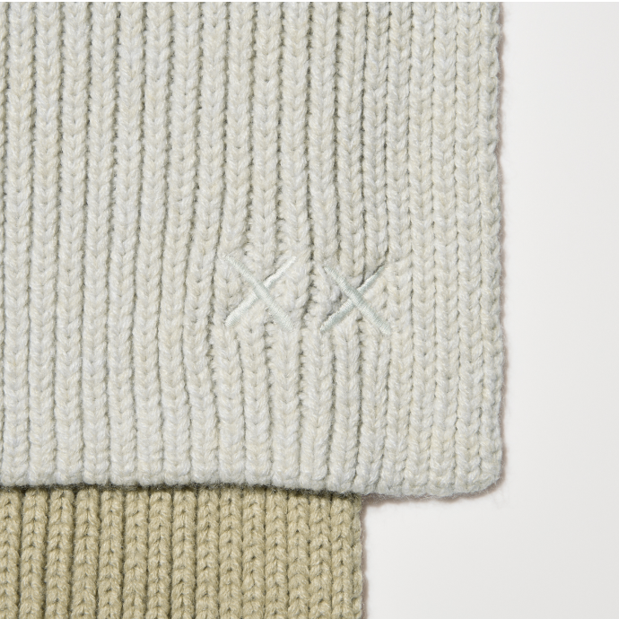 HEATTECH<br>Knitted Scarf