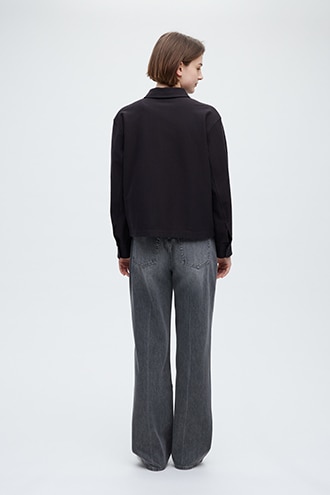 Body length back 21.5inch