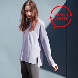 裾は深めのスリットが入った前後差のあるデザインで、前だけインしてもさまになり、さまざまなボトムスに合わせやすいです。