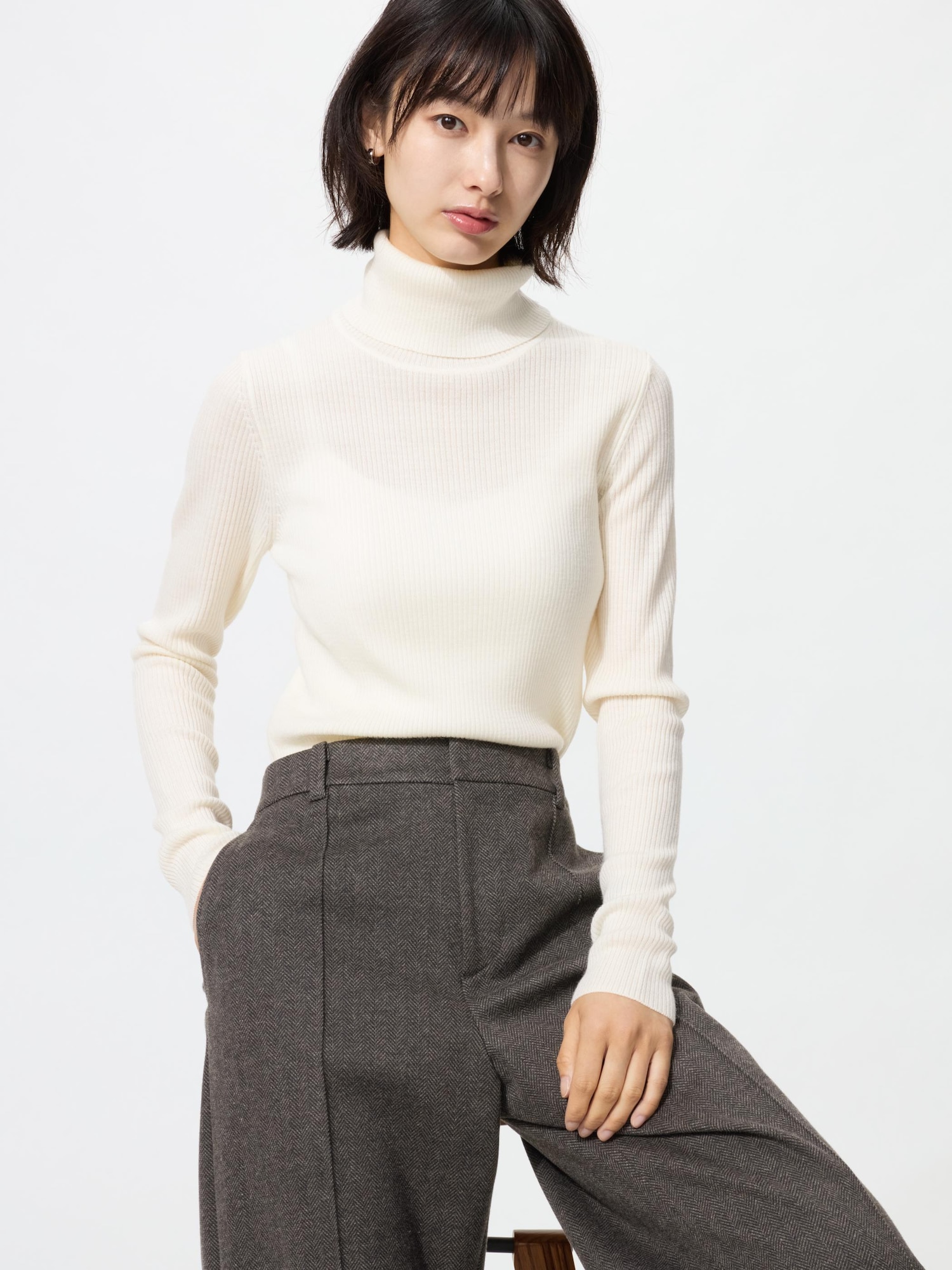 Свитер Uniqlo Merino Rib Turtleneck Sweater