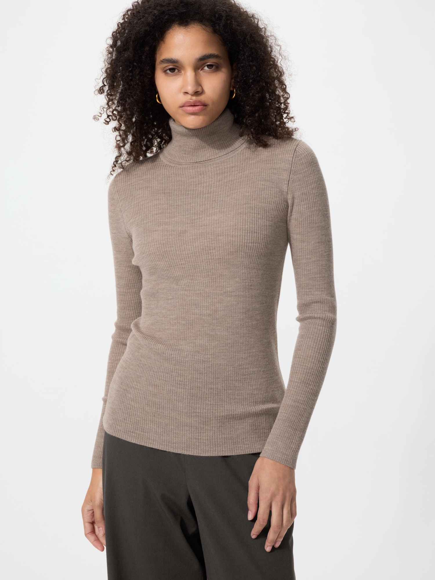 Свитер Uniqlo Merino Rib Turtleneck Sweater