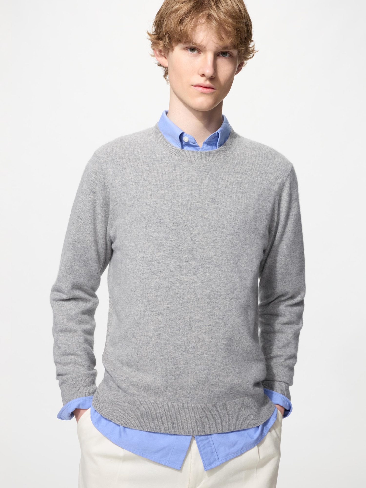 Свитер Uniqlo Cashmere Crew Neck Sweater