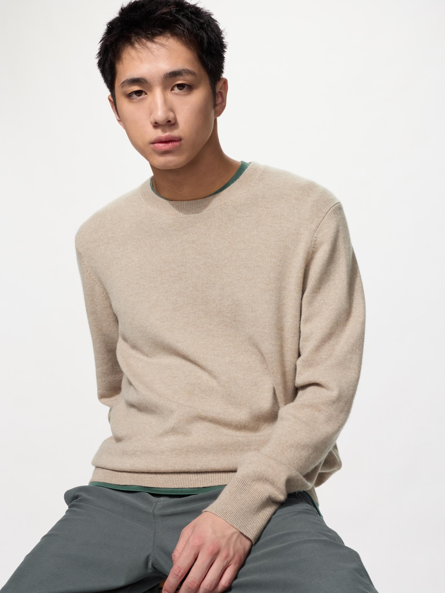 Свитер Uniqlo Cashmere Crew Neck Sweater