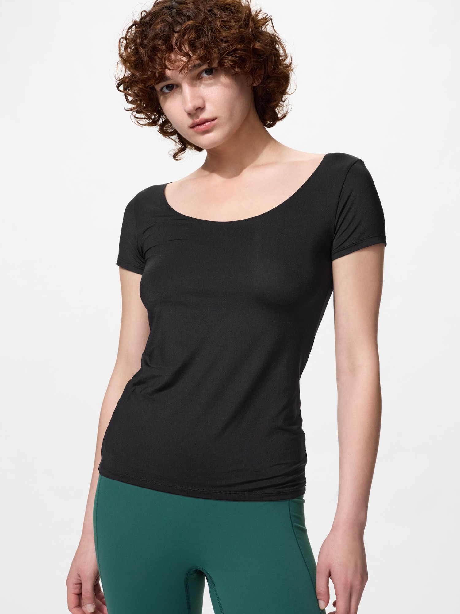 Футболка Uniqlo AIRism U-Neck T-Shirt