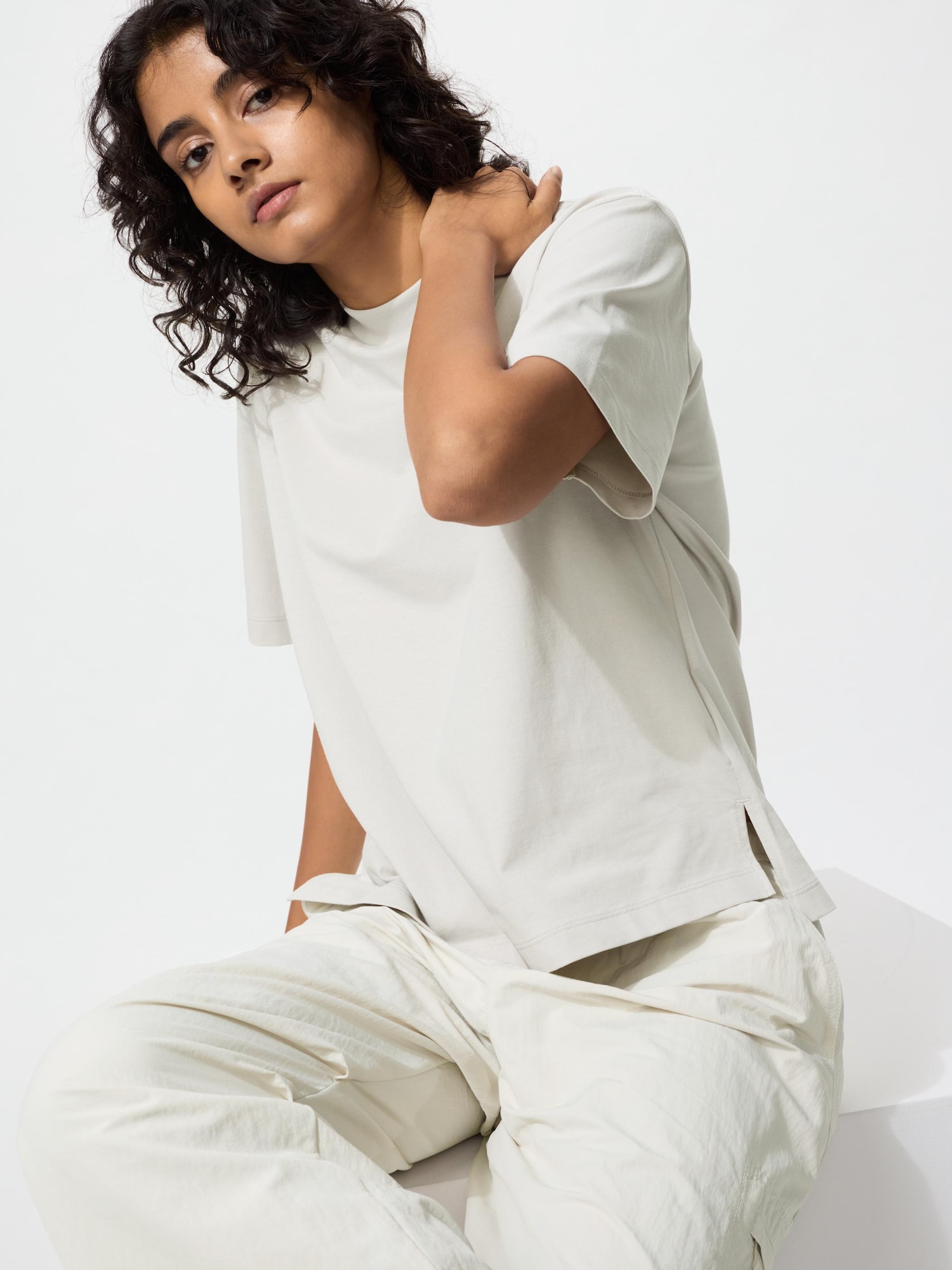 Футболка Uniqlo AIRism Cotton T