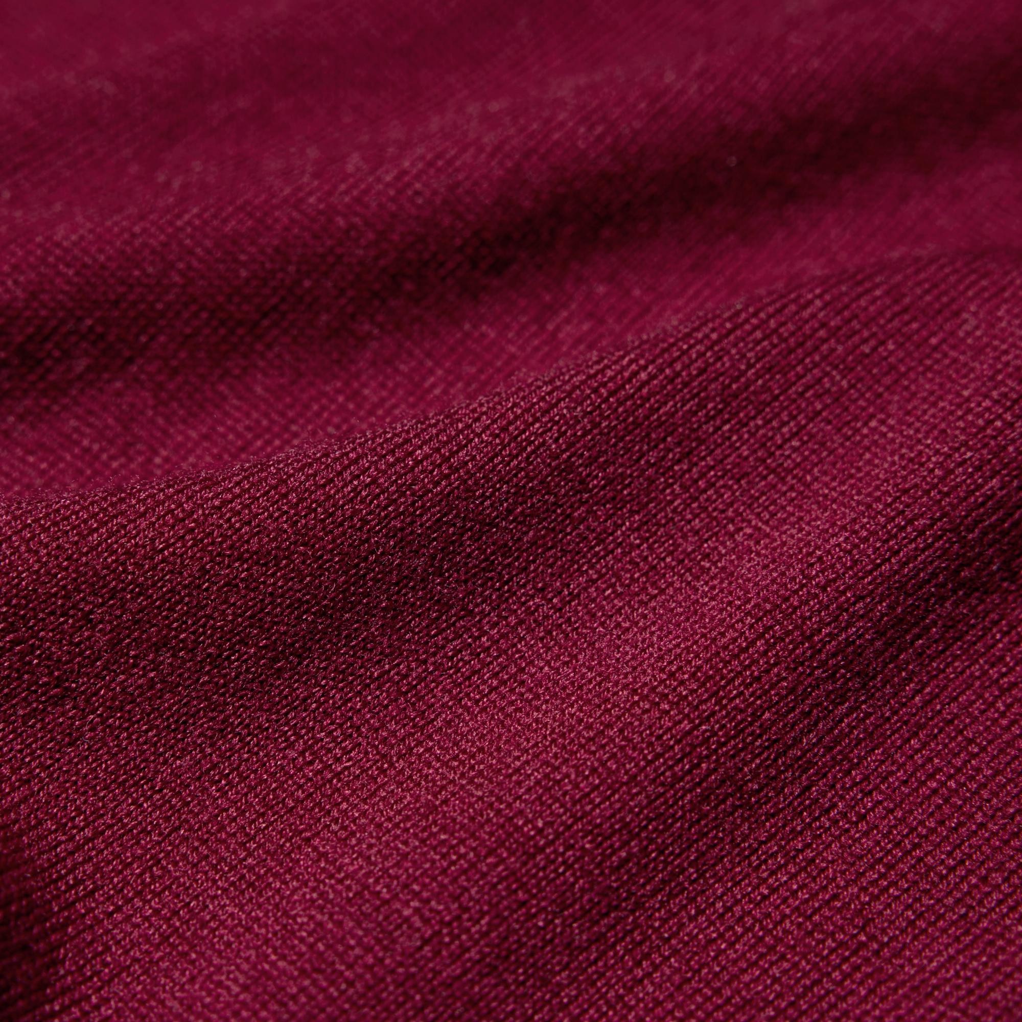 Свитер Uniqlo Merino Crew Neck Sweater (Short Sleeve)