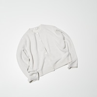 https://image.uniqlo.com/UQ/ST3/kr/imagesgoods/472095/feature/krgoods_472095_feature2.jpg