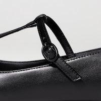 https://image.uniqlo.com/UQ/ST3/kr/imagesgoods/479250/feature/krgoods_479250_feature1.jpg