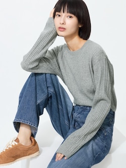 미니케이블크루넥스웨터