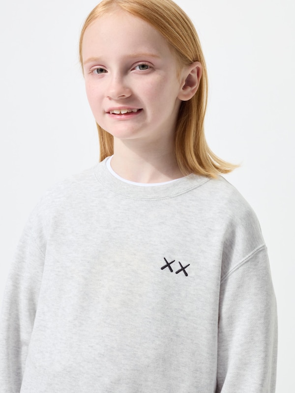 KIDS KAWS UNIVERSE스웨트셔츠B
