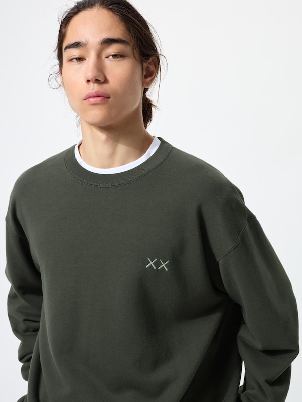 KAWS UNIVERSE스웨트셔츠C