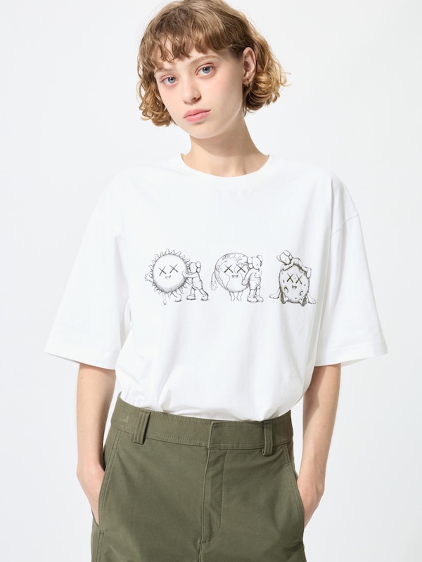 KAWS UNIVERSE UT(그래픽T)D