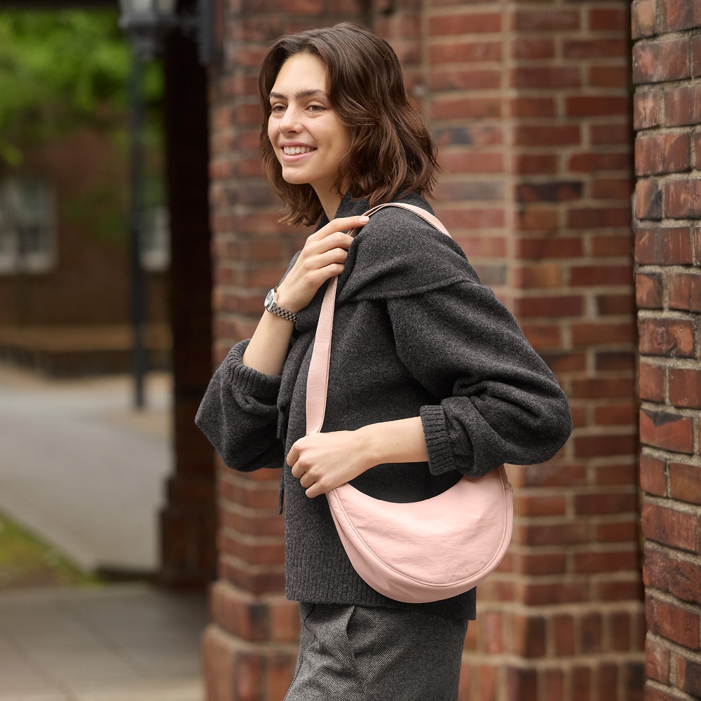 Accessories Design and convenient features add accent to your styling.