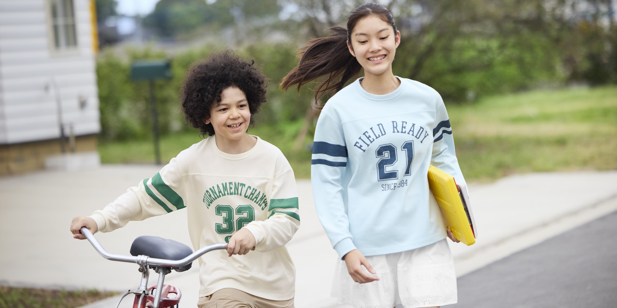 유니클로 남아 여아 티셔츠  매일 편안하고 쾌적하게