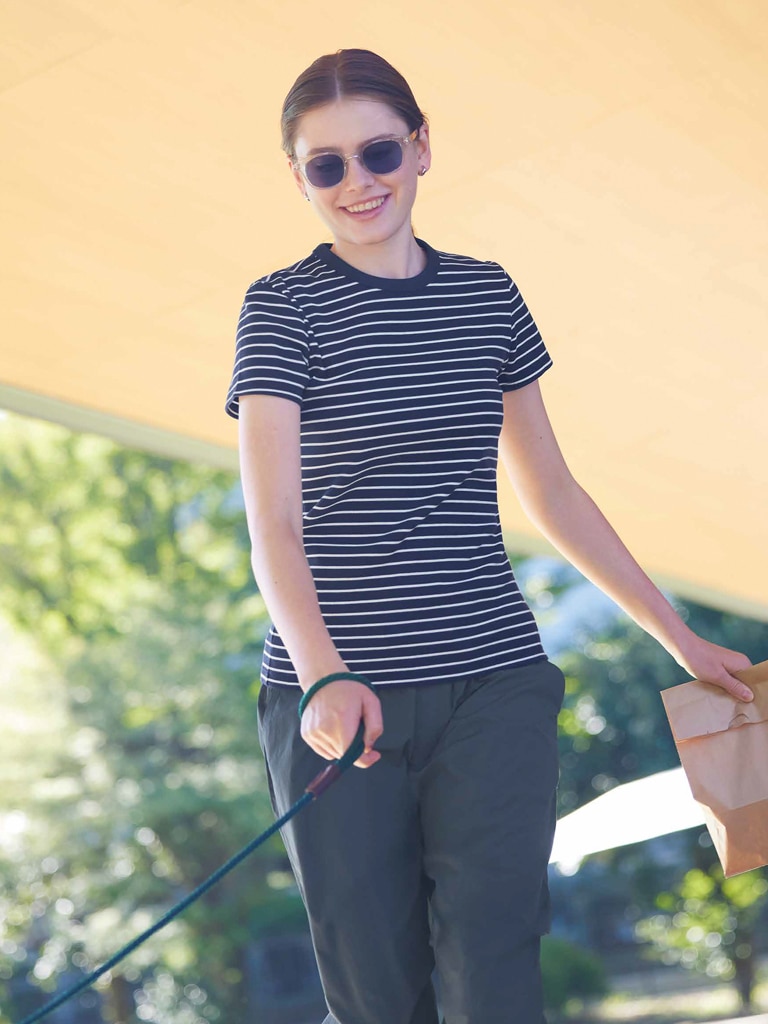  Soft ribbed crew neck T-shirt